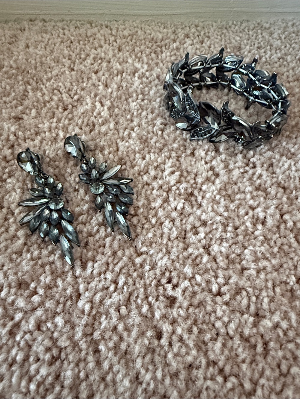 BriLove Gunmetal Crystal Leaf Bracelet with Matching Earrings